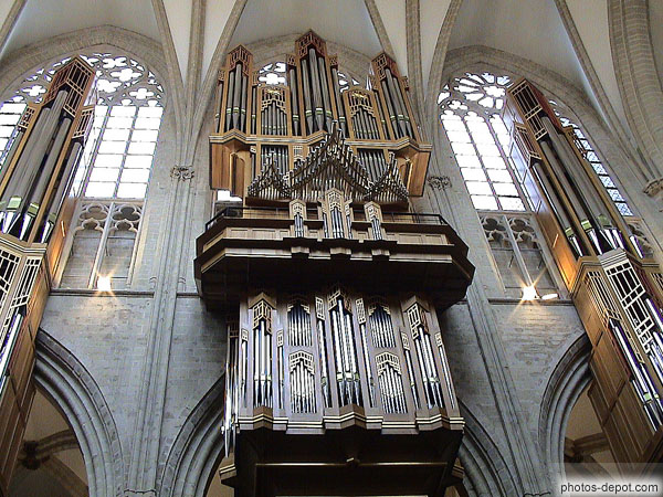 photo de Cathedrale St Michel et St Gudule, orgue moderne