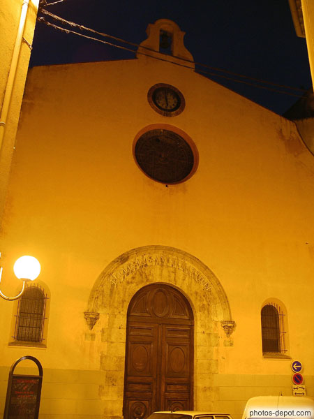 photo d'Eglise St Mathieu de nuit