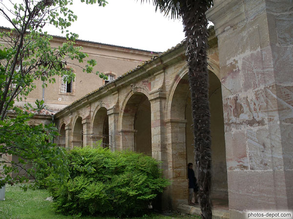 photo de Cloître de l'Abbaye de Lagrasse