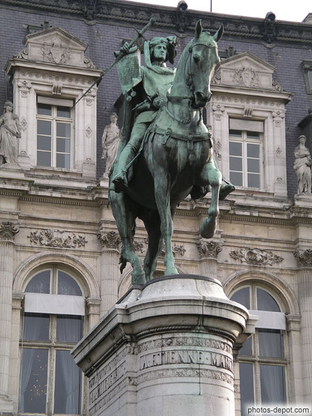photo de Statue equestre d'Etienne Marcel, Prévot des marchands