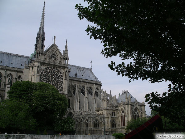 photo d'Archivoltes et contrebutements, Cathédrale Notre Dame