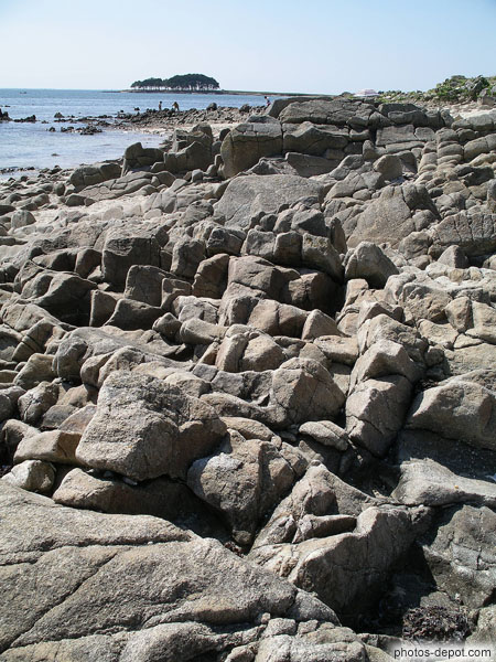 photo de pierres sur le littoral