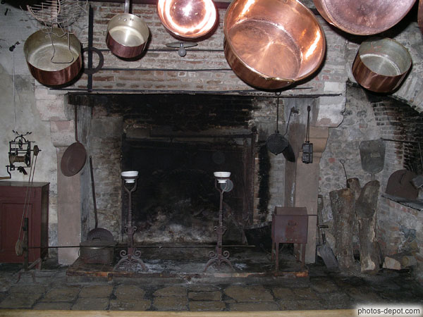 photo de Cheminée des cuisines du chateau la ferté St Aubin