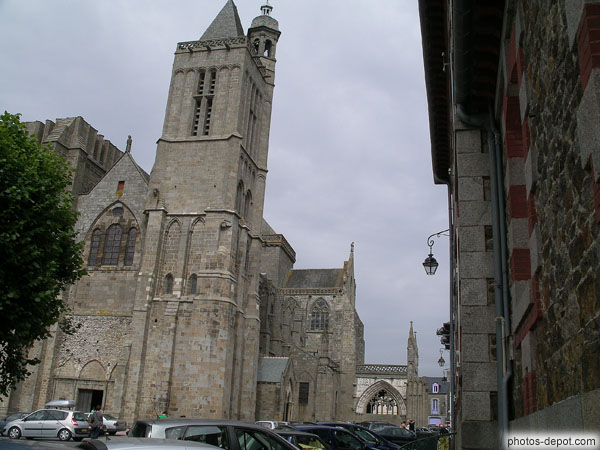 photo de Cathédrale St Samson à la tour coupée