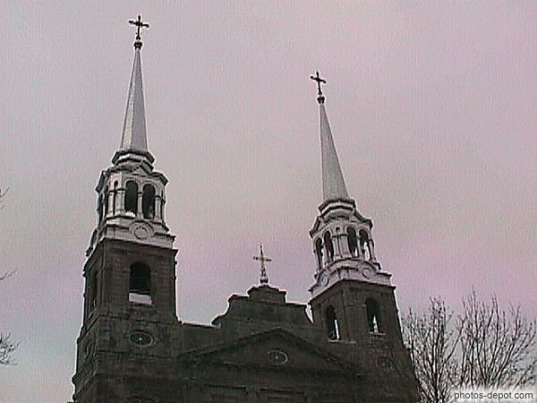 photo de flèches de l'église