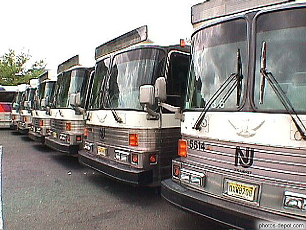 photo d'autobus alignés gare centrale