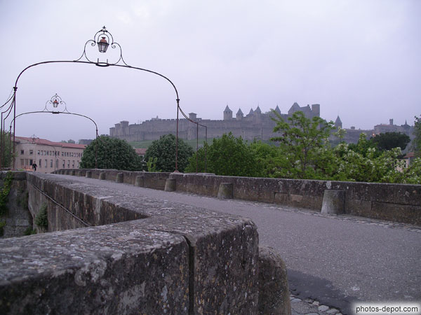 photo de Pont devant les remparts