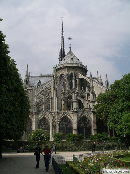 photo de Chevet de la cathédrale depuis les jardins