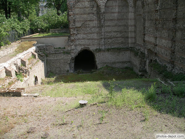 photo de thermes gallo-Romains, piscine