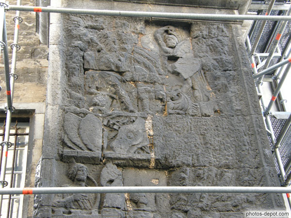 photo de détail bas reliefs romains