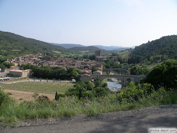 photo de Village, ponts sur l'Orbieu et Abbaye de Lagrasse