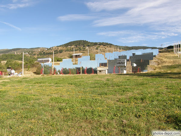 photo de réflecteurs du Four solaire d'Odeillo
