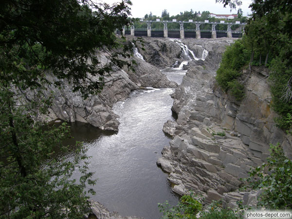 photo de barrage hydroélectrique