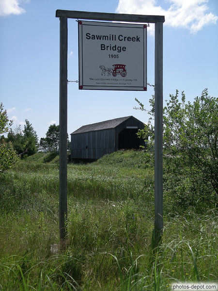photo de Pont de bois Couvert Sawmill Creek Bridge construit en 1905