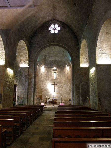 photo de Nef église romane Sant Vicenc