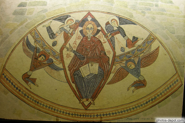 photo de reproduction peinture murale de Christ Pantocrator dans une mandorle, absidiole sud.