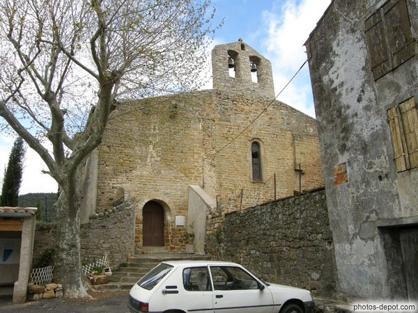 photo de clocher mur de l'ancienne Abbaye 9ème siècle