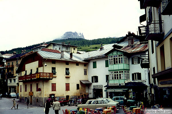 photo de café souvenirs, village de montagne