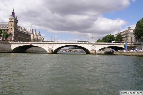 photo de Pont au Change et Conciergerie