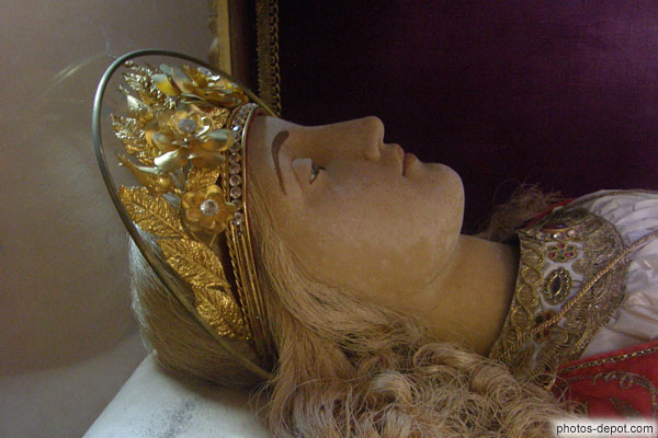 photo de Statue de cire de Sainte Philomène, martyre du IVe siècle