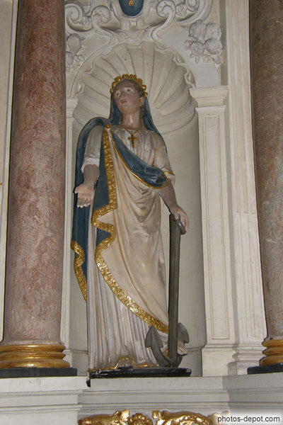 photo de Ste Philomène représentée avec son ancre, martyre