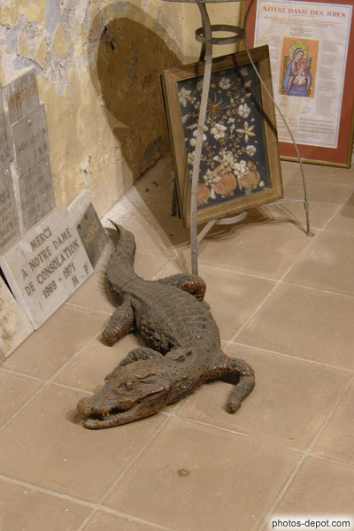 photo de Crocodile en ex-voto, chapelle des marins