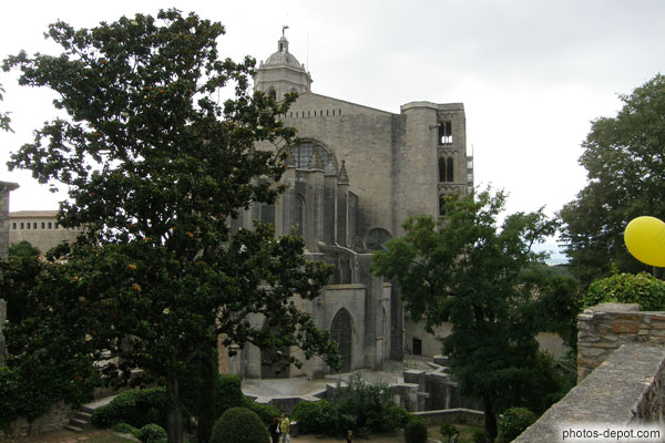 photo de chevet de la cathédrale