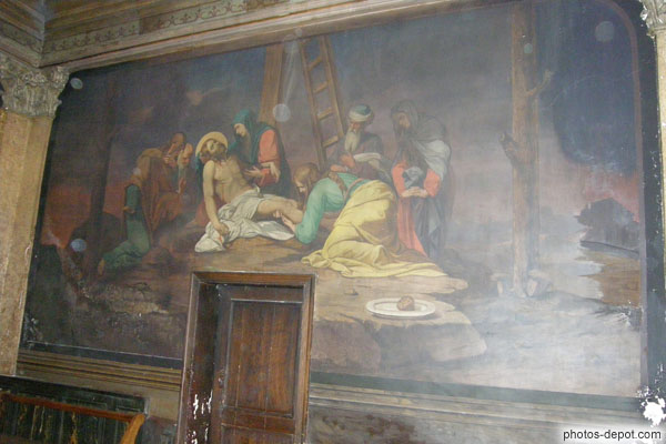photo de la descente de la croix, peinte sur mur