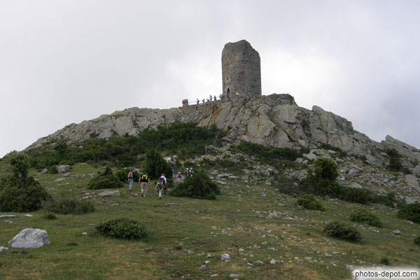 photo de « Torre de Perabona » (tour de la bonne pierre) de 1293 fait partie d’un ingénieux système de communications à signaux