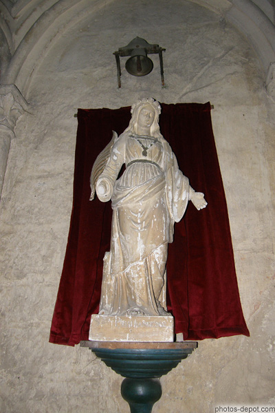 photo de Sainte Philomène dans la cathédrale