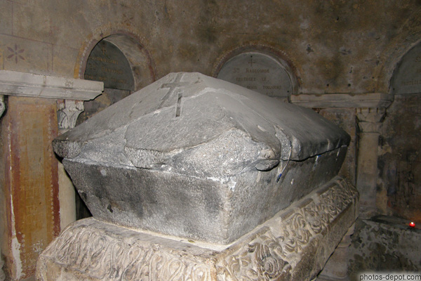 photo de Sarcophage de Sainte Radegonde (?587), reine de France et épouse du roi Clotaire 1er