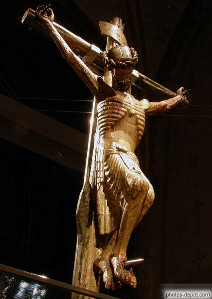 photo de Devot-Christ, Christ en croix de bois polychrome, chapelle du dÃ©vot-Christ adossÃ© Ã  la cathÃ©drale St Jean