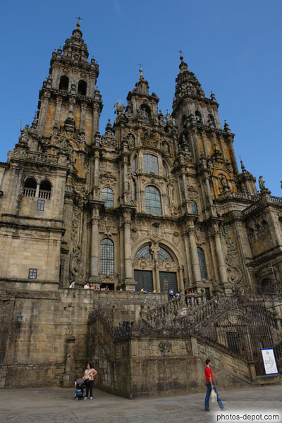 photo de facade baroque de la cathédrale