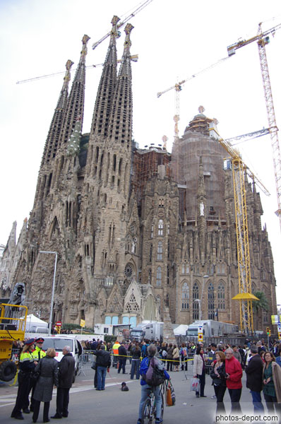 photo de la cathédrale de Gaudi