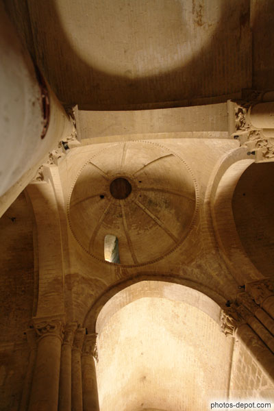 photo de Voute ronde romane de la croisée du transept