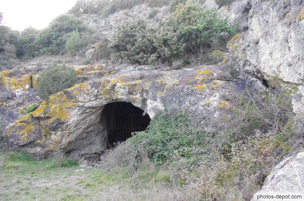 photo de grotte préhistorique