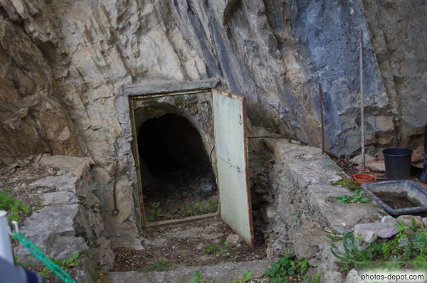 photo d'entrée originale de la grotte