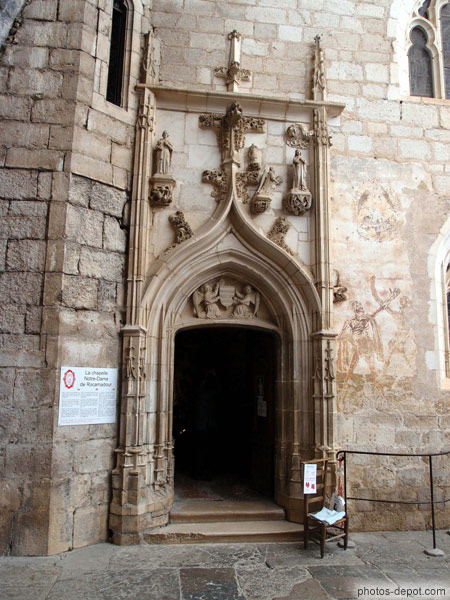 photo de portail d'entrÃ©e de la chapelle ND