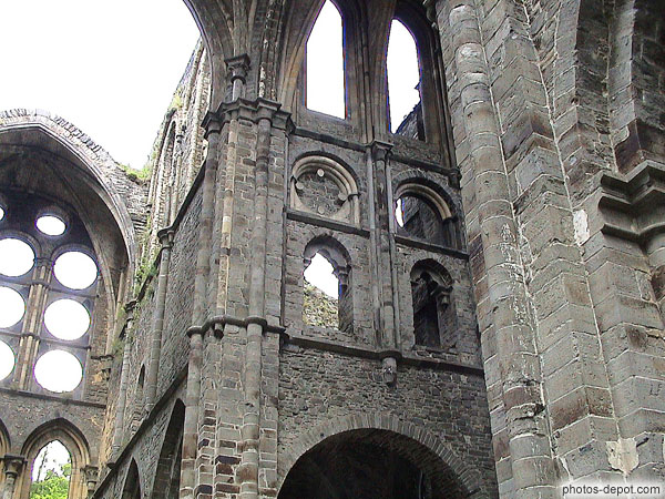 photo d'intérieure de l'abbaye