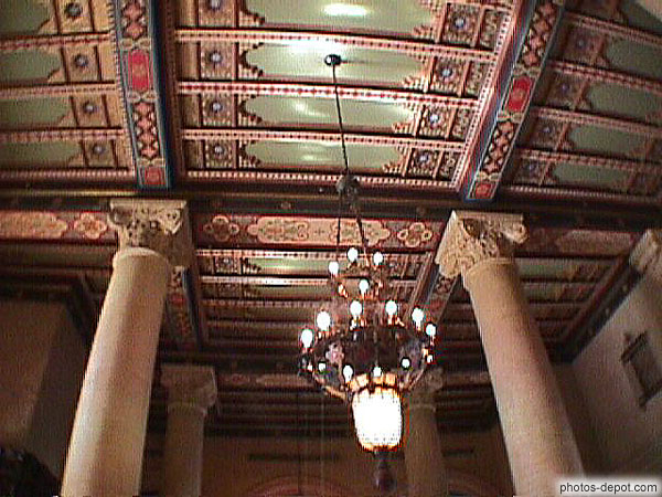 photo de plafond du Blitmore Hôtel