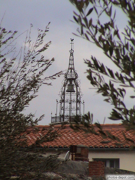 photo de sommet du clocher en fer de la Cathédrale  St Jean