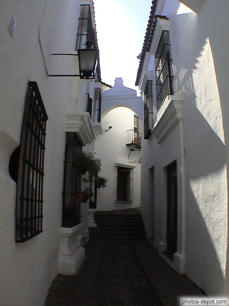 photo de Maisons blanchies de la Calle de Arcos de la frontera de Cadiz