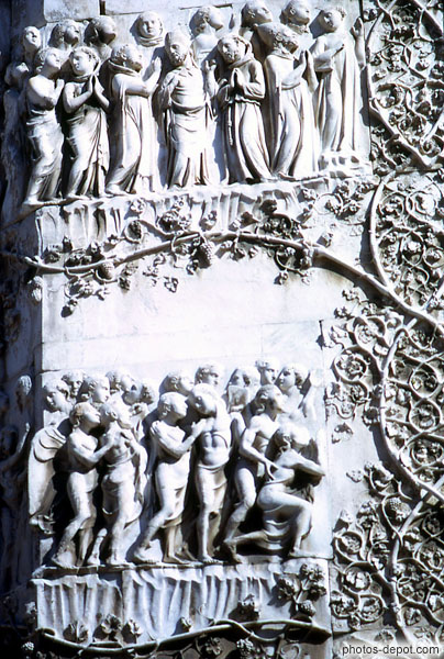 photo de Détail Bas Relief Cathédrale Duomo