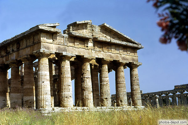 photo de Paestum, Temple Grec de -500 av JC