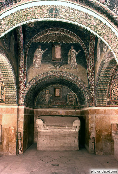 photo de Mausolée de Galla Placidia, Style Byzantin