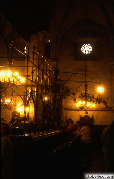 photo d'intérieur d'église