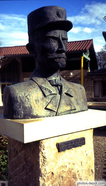 photo de Buste de Ferdinand Cheval, facteur des postes