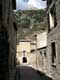 Chemin vers le souterrain menant à la forteresse / France, Languedoc Roussillon, Villefranche de conflens