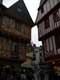 Maisons se touchant presque dans la vieille ville / France, Bretagne, Vannes