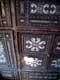 Plafond de la chambre de Louise de Lorraine aux attributs de deuil : larmes d'argent, cordelières des veuves, couronnes d'épines
